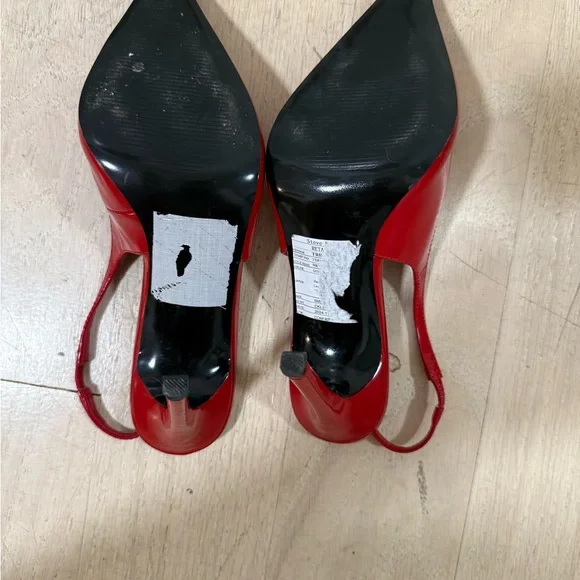 Steve Madden Reyes Red Heels - size 5 - Picture 7 of 10